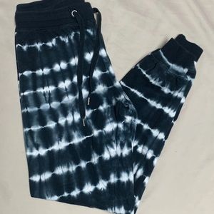 Women’s joggers